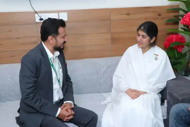 Tushar Kumar with Sister Shivani during the inauguration of Tarunveda