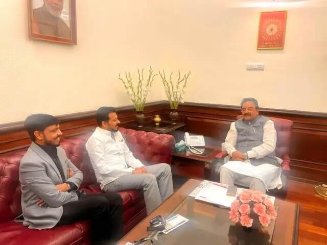 Tushar Kumar with the Chairman of Gujarat-based Varmora Tiles and Shri Ajay Bhatt